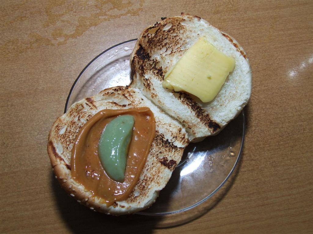 泗里街(Sarikei)最出名的炭烤面包 —— 《益星》1